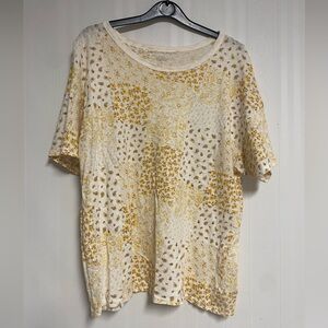 American Eagle  floral t-shirt